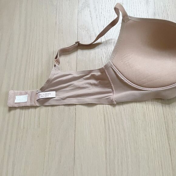 BUY 1 GET 1 FREE VS 36C incredible padded no wire tan brown - Picture 4 of 9